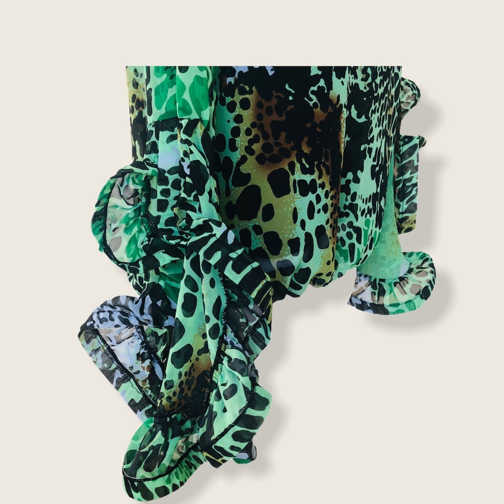 New with no tag,Tropical Vibes, women top. - Picture 3 of 4